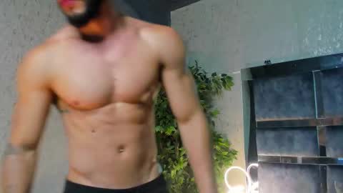 Louis online show from November 27, 2025, 10:23 pm