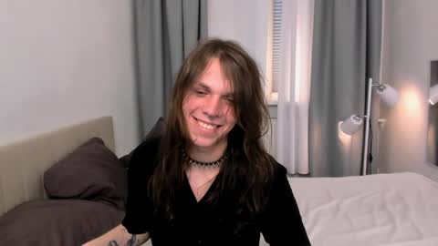 louis online show from April 16, 2026, 4:30 pm