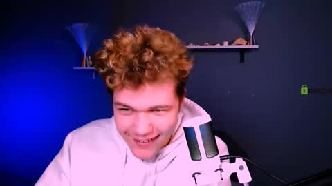 Snapshot of louis_tiger chatting on December 14, 2025, 9:36 am your dream online show from December 14, 2025, 9:36 am