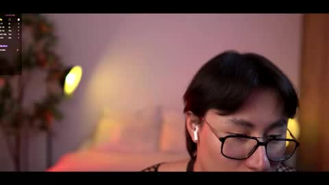 Snapshot of louis_zh chatting on February 8, 2026, 2:26 am Louis online show from February 8, 2026, 2:26 am