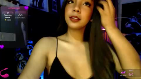 Louisa online show from October 30, 2025, 2:02 am