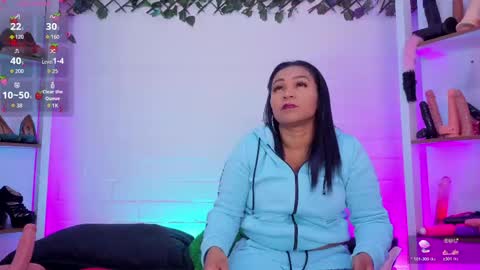 Snapshot of louise_nails chatting on April 17, 2026, 12:52 pm LouIse online show from April 17, 2026, 12:52 pm