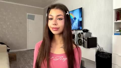 Snapshot of louiswawrzyniak chatting on March 13, 2026, 11:17 am Flora online show from March 13, 2026, 11:17 am