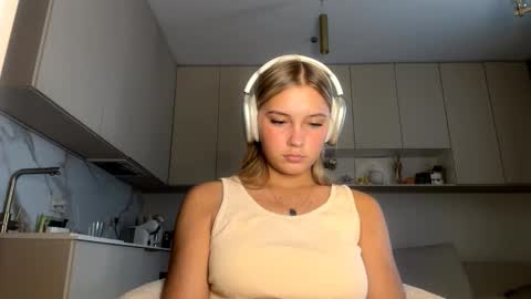 Snapshot of lourapimenta chatting on February 21, 2026, 1:23 pm Eliza online show from February 21, 2026, 1:23 pm