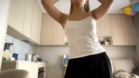 Eliza online show from May 9, 2026, 5:23 am