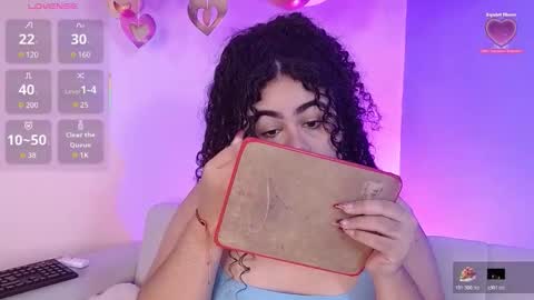 lourdes_moon22 online show from December 1, 2025, 11:48 am
