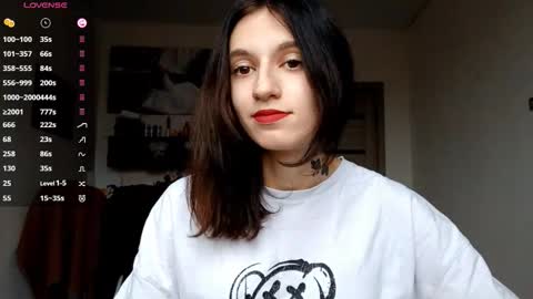 Snapshot of lourdesauerswald chatting on November 24, 2025, 7:19 am EVA online show from November 24, 2025, 7:19 am