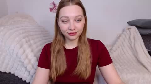 love bella  online show from March 20, 2026, 12:15 am