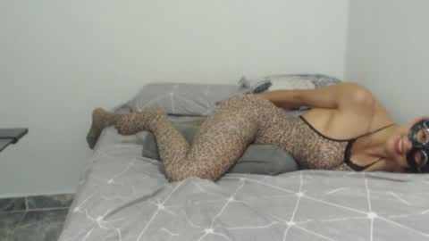 Snapshot of love_gatubela chatting on December 30, 2024, 1:58 am Nina online show from December 30, 2024, 1:58 am