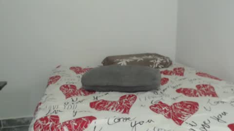 Snapshot of love_gatubela chatting on January 15, 2025, 3:22 am Nina online show from January 15, 2025, 3:22 am