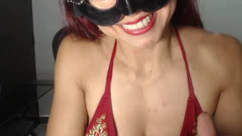 Snapshot of love_gatubela chatting on September 22, 2025, 7:27 pm Nina online show from September 22, 2025, 7:27 pm