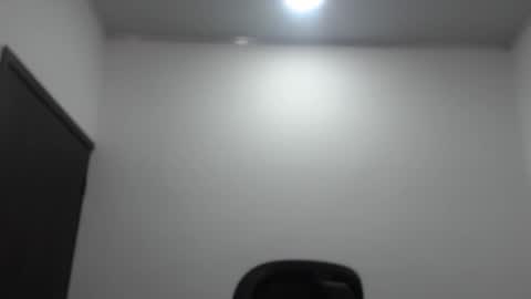 Snapshot of love_gatubela chatting on September 29, 2025, 8:57 pm Nina online show from September 29, 2025, 8:57 pm