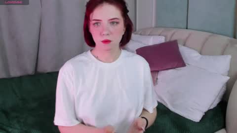 Snapshot of love_is_lola chatting on December 16, 2024, 12:59 am Lola online show from December 16, 2024, 12:59 am