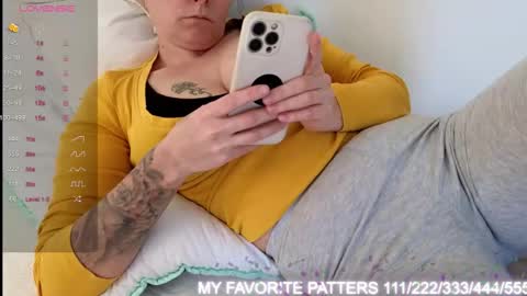 Snapshot of love_jessy_love chatting on February 18, 2026, 1:18 pm jessmy pleasure is in your hands s online show from February 18, 2026, 1:18 pm