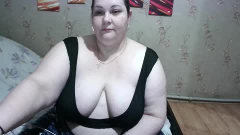 Snapshot of love_milanna chatting on November 13, 2025, 12:42 am Milana online show from November 13, 2025, 12:42 am