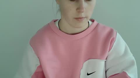 Snapshot of love_vivian chatting on November 23, 2025, 11:10 am Vivian online show from November 23, 2025, 11:10 am