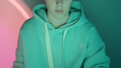 Snapshot of love_vivian chatting on November 28, 2025, 1:25 pm Vivian online show from November 28, 2025, 1:25 pm