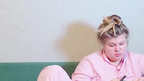 Ally online show from December 12, 2024, 1:06 pm