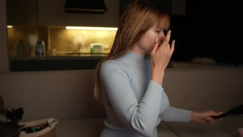 love you to123 online show from September 28, 2025, 5:02 am