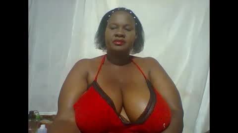 Lynn online show from November 9, 2025, 8:01 am