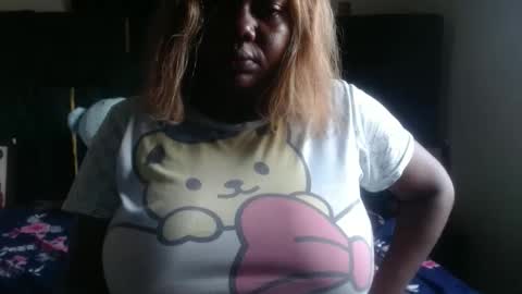 mila online show from November 11, 2025, 6:46 am