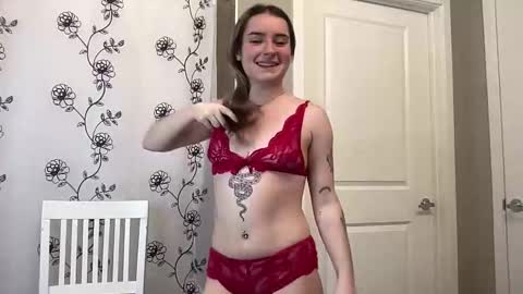 Snapshot of lovefromrose1 chatting on February 17, 2026, 2:52 am Olivia Rose online show from February 17, 2026, 2:52 am