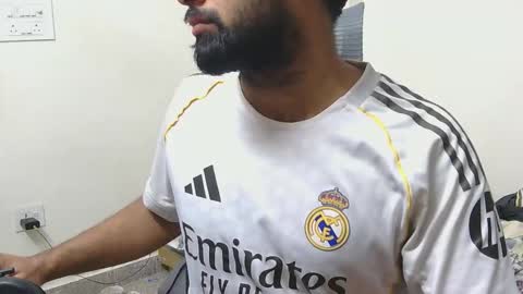 Snapshot of lovehairyindian chatting on December 22, 2025, 9:56 pm Indian hairy online show from December 22, 2025, 9:56 pm