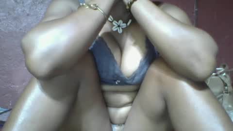 loveinlife750427 online show from February 27, 2025, 11:52 am