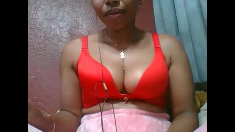 loveinlife750427 online show from October 5, 2025, 8:07 pm