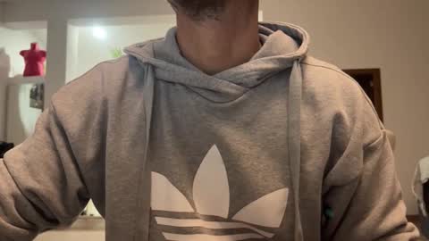 Loveisperfect online show from December 17, 2025, 7:31 pm