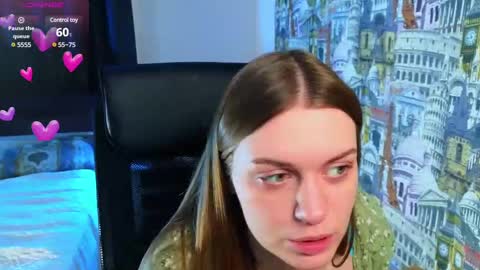Snapshot of lovellalipss chatting on February 23, 2025, 11:44 am Laura online show from February 23, 2025, 11:44 am