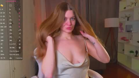 Snapshot of lovellalipss chatting on February 20, 2026, 11:22 am Laura online show from February 20, 2026, 11:22 am