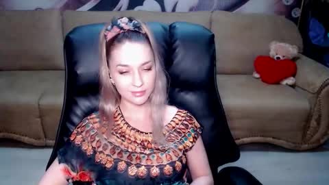private open online show from March 5, 2026, 5:42 pm