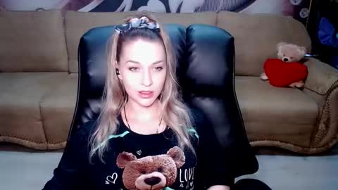 private open online show from March 13, 2026, 1:51 pm