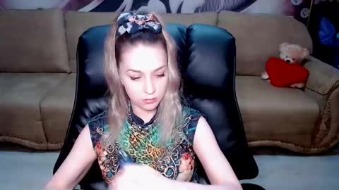 private open online show from March 15, 2026, 12:22 pm