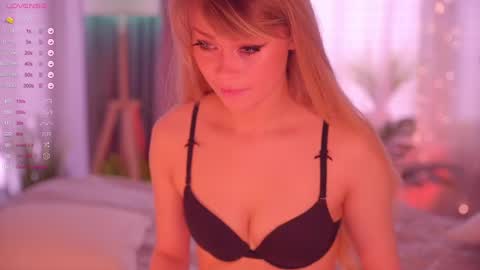 Snapshot of lovellynelly chatting on March 10, 2025, 2:26 pm Nelly online show from March 10, 2025, 2:26 pm