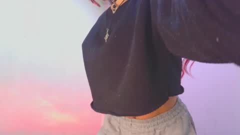 Snapshot of lovely_akira_xwx chatting on January 15, 2026, 6:29 am Tami online show from January 15, 2026, 6:29 am