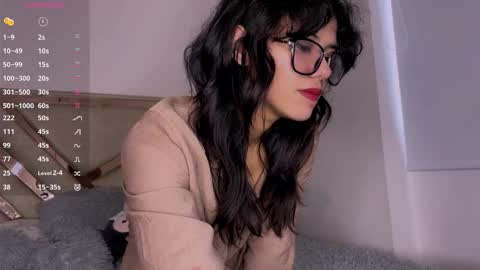 Allyson 3 online show from October 27, 2025, 8:57 pm