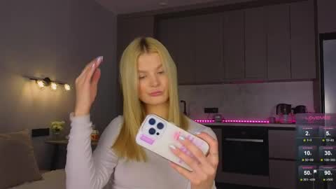 Jenny online show from May 21, 2026, 2:51 am