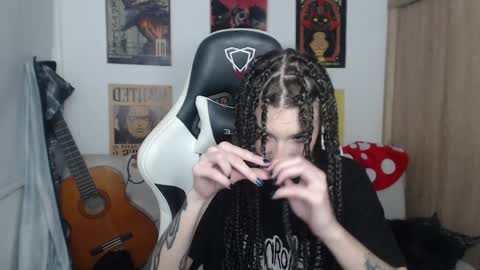 Snapshot of lovely_cass chatting on December 3, 2024, 4:25 am Cassie online show from December 3, 2024, 4:25 am