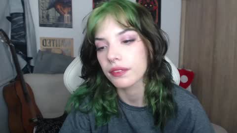 Snapshot of lovely_cass chatting on December 7, 2024, 4:42 am Cassie online show from December 7, 2024, 4:42 am