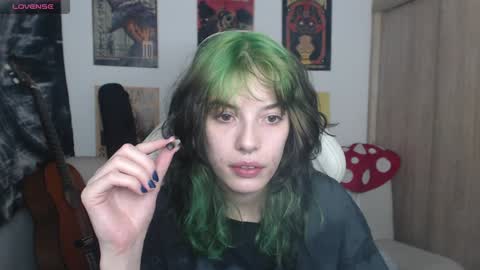 Snapshot of lovely_cass chatting on December 10, 2024, 6:22 am Cassie online show from December 10, 2024, 6:22 am