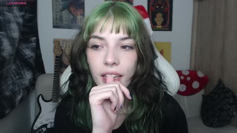 Snapshot of lovely_cass chatting on December 26, 2024, 1:07 am Cassie online show from December 26, 2024, 1:07 am