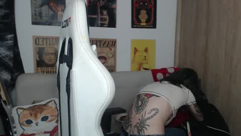 Snapshot of lovely_cass chatting on January 6, 2025, 5:41 am Cassie online show from January 6, 2025, 5:41 am