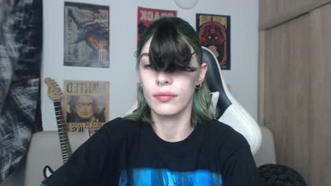 Snapshot of lovely_cass chatting on January 8, 2025, 11:19 pm Cassie online show from January 8, 2025, 11:19 pm