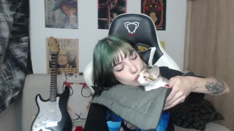 Snapshot of lovely_cass chatting on January 9, 2025, 2:22 am Cassie online show from January 9, 2025, 2:22 am