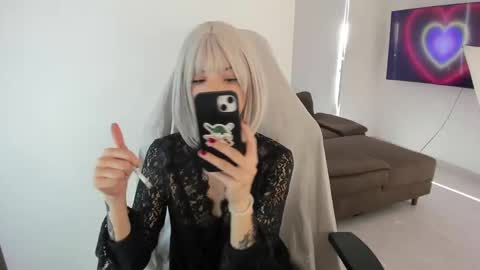 Snapshot of lovely_cass chatting on January 21, 2025, 8:43 pm Cassie online show from January 21, 2025, 8:43 pm