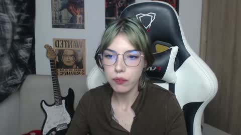 Snapshot of lovely_cass chatting on January 30, 2025, 1:22 am Cassie online show from January 30, 2025, 1:22 am