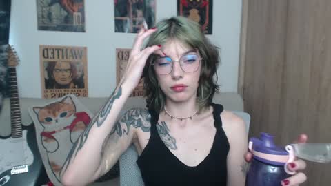 Snapshot of lovely_cass chatting on January 31, 2025, 8:54 pm Cassie online show from January 31, 2025, 8:54 pm