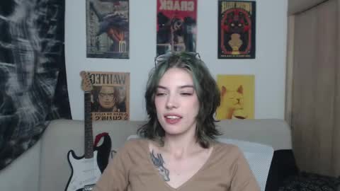 Snapshot of lovely_cass chatting on February 11, 2025, 2:14 am Cassie online show from February 11, 2025, 2:14 am